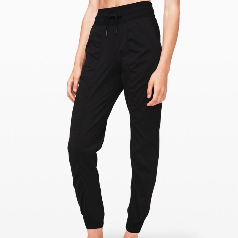 Lululemon Dance Studio Joggers Black size 8